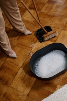 Cleaning a wooden floor